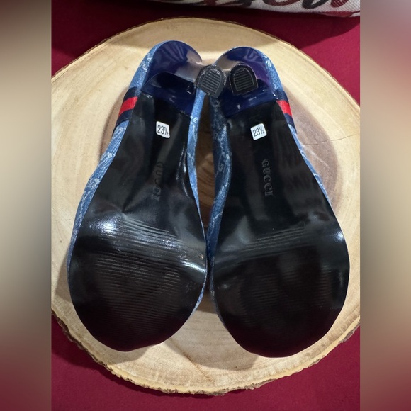 Vintage Blue Denim Patterned High Heel Pumps with Red-Blue Stripe - Picture 6 of 9